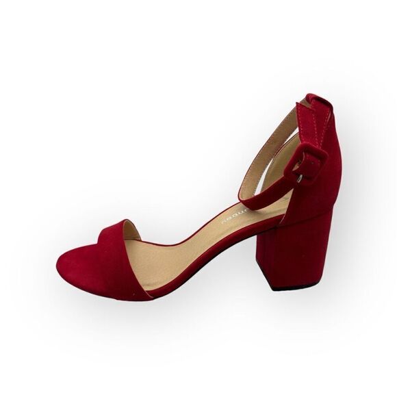 NWT CL By Laundry Womens Jody Super Suede Sandals Ruby Red Size 10M - Picture 9 of 14